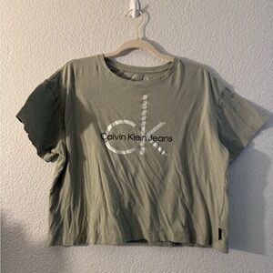 Calvin Klein Jeans Olive Green cropped  large T-Shirt